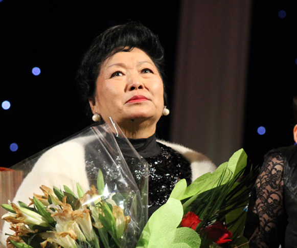 Х.Уртнасан: Дуучин хүн зураад тавьчихсан нотыг амилуулах чадвартай байх хэрэгтэй.